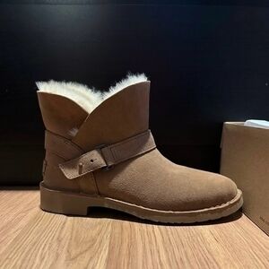 Ugg Aubrielle Boots - NIB